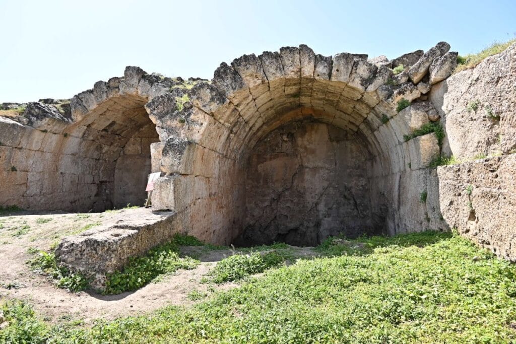 Zerzevan Castle: An Eastern Roman Frontier Fortress in Turkey 3 Zerzevan Castle