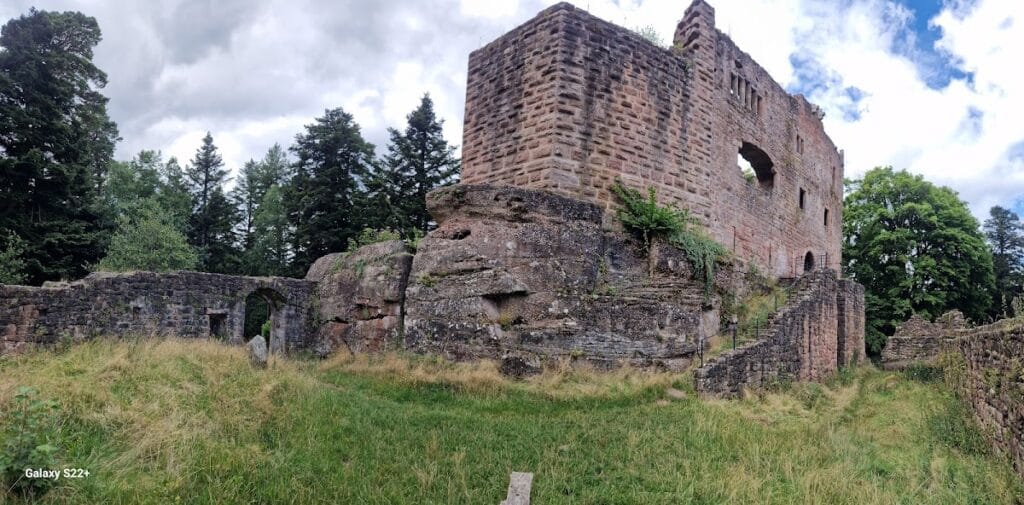Birkenfels Castle: A Medieval Hill Fortress in France 1 Château du Birkenfels