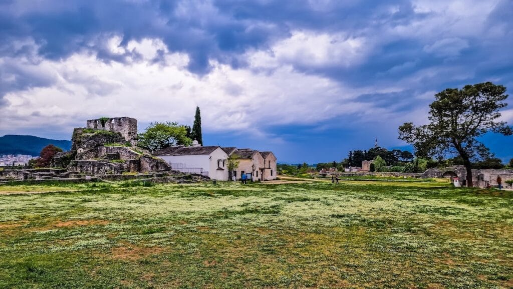 Ioannina Castle: The Fortified Old Town of Ioannina, Greece 4 Ioannina Castle