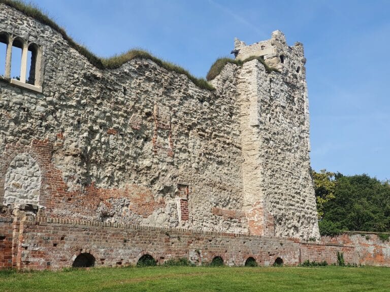 Wallingford Castle: A Norman Fortress and Royal Residence in England