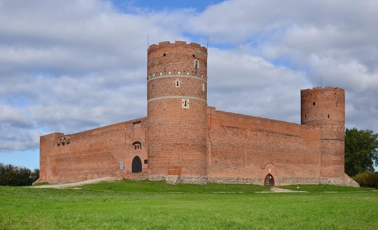 Castle of the Masovian Dukes in Ciechanów: A Gothic Ducal Fortress in Poland