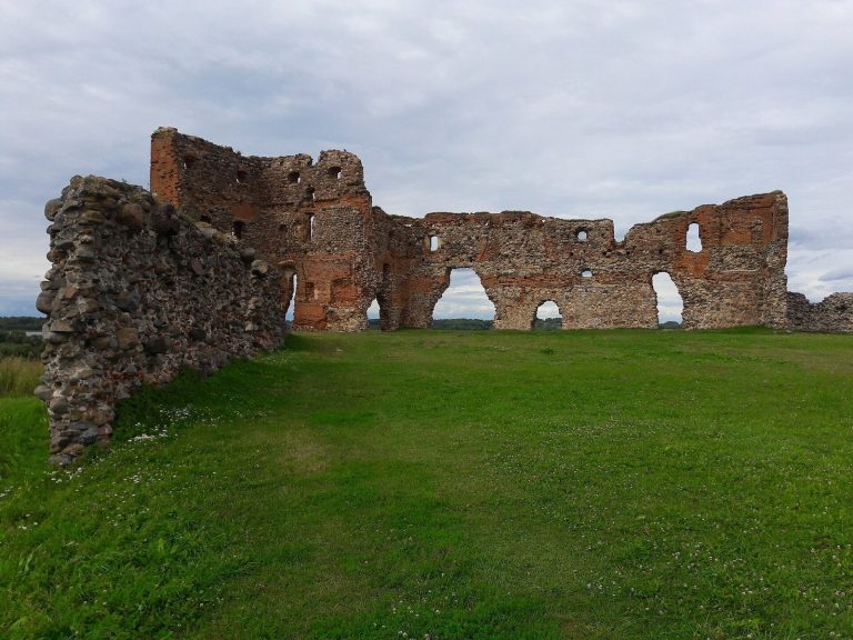 Ludza Castle: Livonia’s Eastern Border Fortress in Latvia