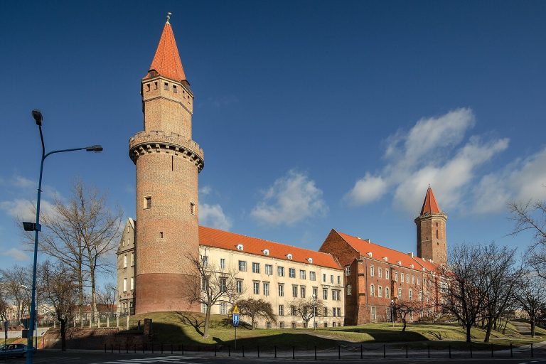 Piast Castle in Legnica: A Ducal Residence and Fortified Stronghold