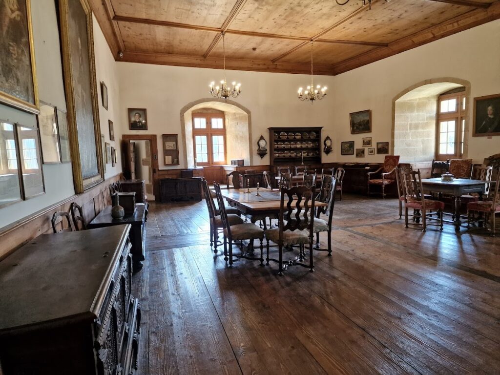 Valangin Castle and Fortifications: A Medieval Heritage Site in Switzerland 7 Castle and its Fortifications