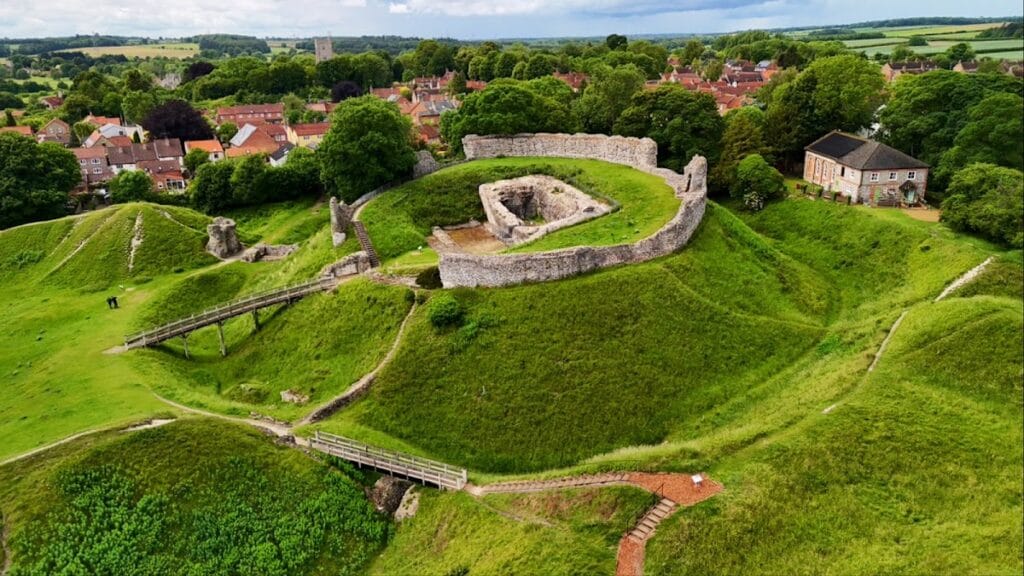 Castle Acre Castle: A Norman Defensive Complex in Norfolk 5 Castle Acre Castle