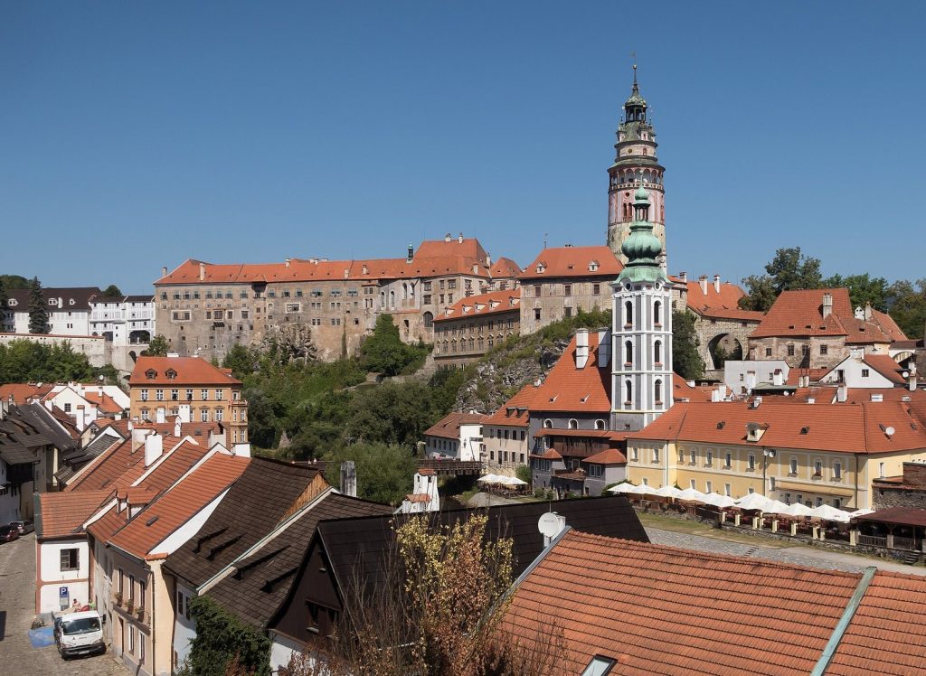 Český Krumlov Castle: A Bohemian Medieval and Baroque Palace Complex 1 Český Krumlov Castle