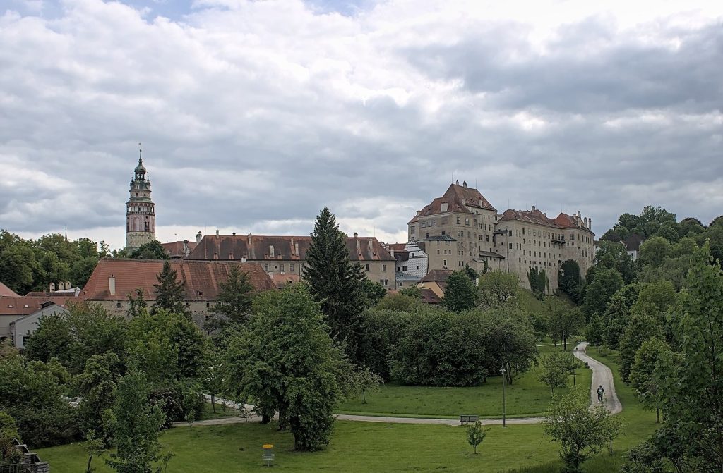 Český Krumlov Castle: A Bohemian Medieval and Baroque Palace Complex 2 Český Krumlov Castle