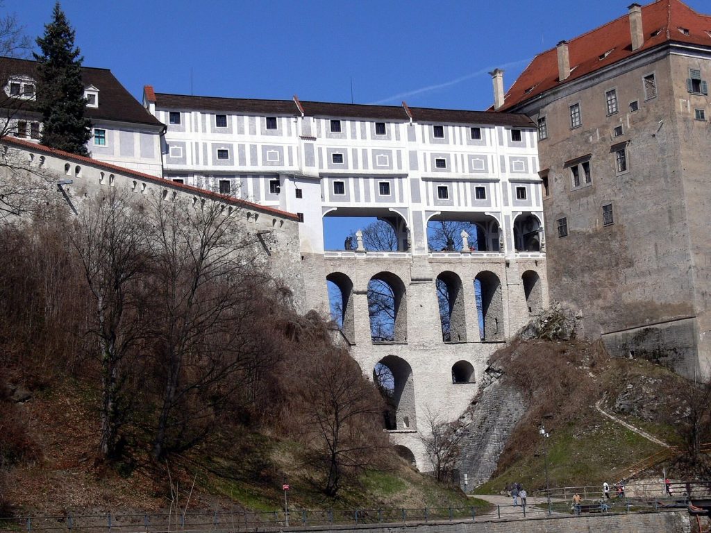 Český Krumlov Castle: A Bohemian Medieval and Baroque Palace Complex 4 Český Krumlov Castle