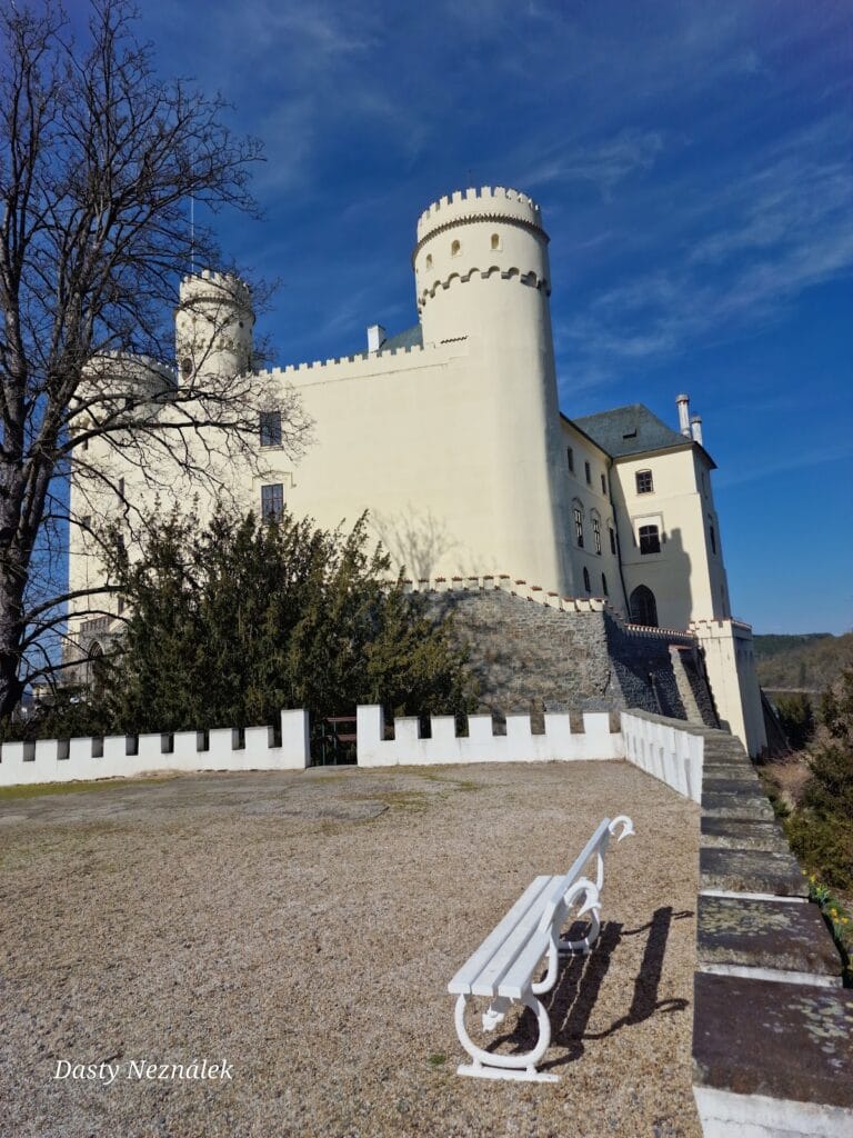 Orlík Castle