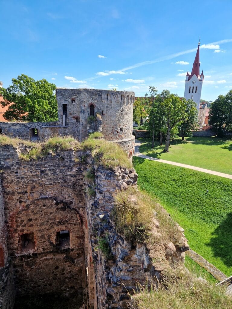 Cēsis Castle: A Teutonic Order Fortress and Livonian Political Center 5 Cēsis Castle
