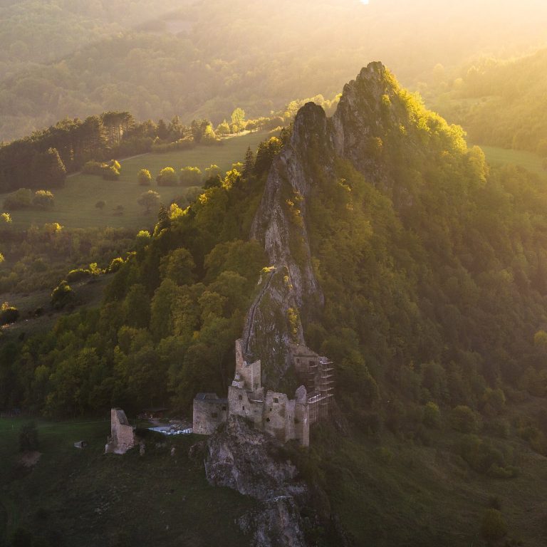 Lednica Castle: A Medieval Royal Fortress in Slovakia