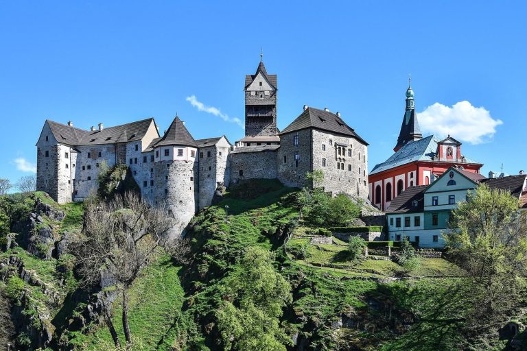 Loket Castle: A Romanesque and Gothic Frontier Fortress in Czechia