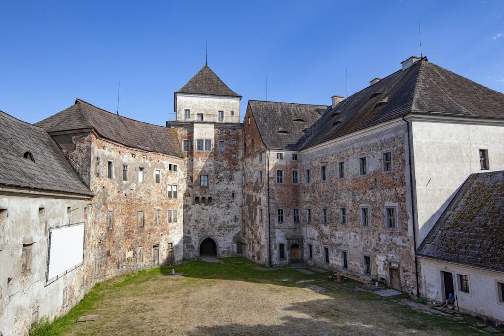 Rožmitál pod Třemšínem Castle: A Historic Fortress in the Czech Republic 8 Castle Rožmitál pod Třemšínem