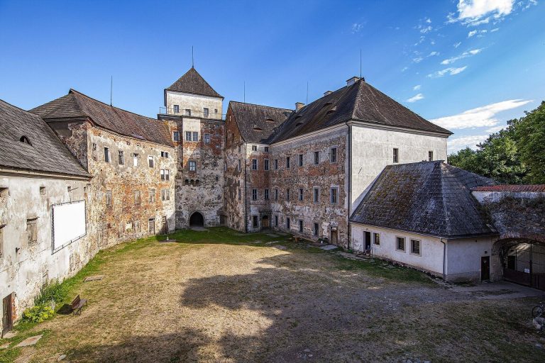 Castle Rožmitál pod Třemšínem: A Bohemian Noble and Archbishopric Residence
