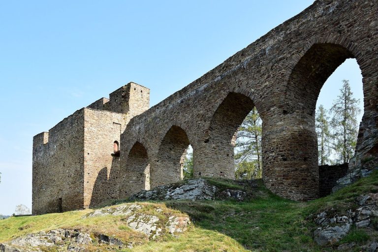 Castle Velhartice: A Medieval Fortress and Noble Residence in Czechia