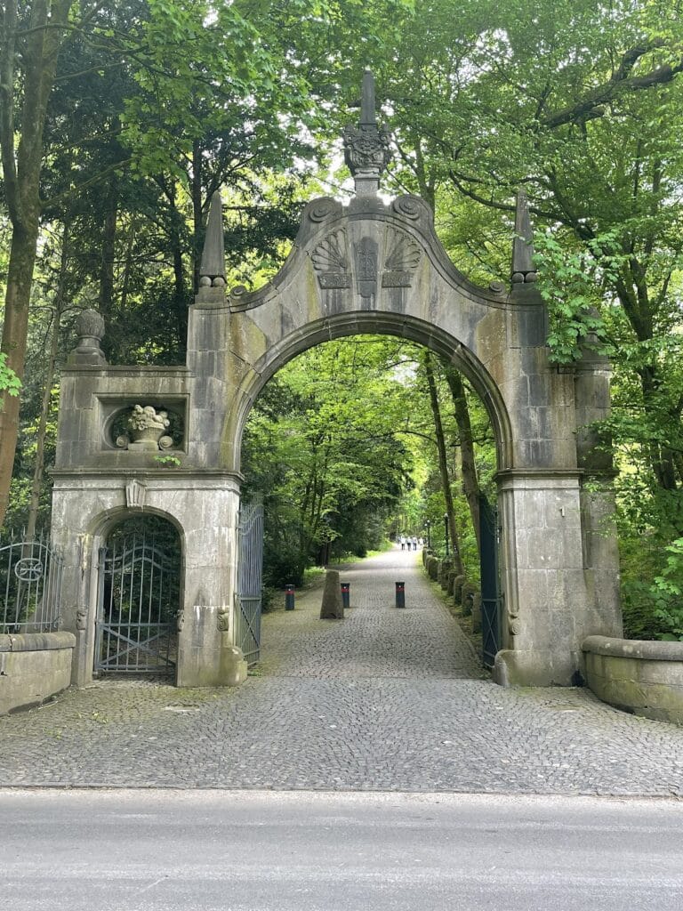 Landsberg Castle: A Historic Fortress and Residence in Ratingen, Germany