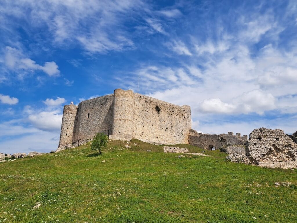 Chlemoutsi Castle: A Medieval Fortress in Greece 7 Chlemoutsi