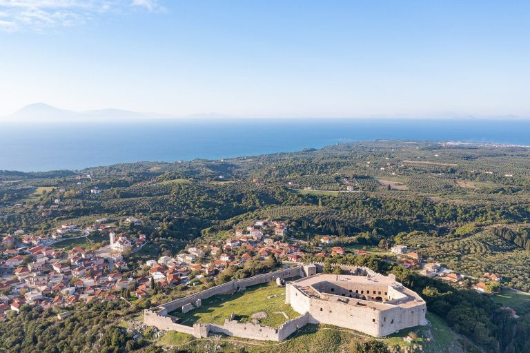 Chlemoutsi: The Principal Stronghold of the Principality of Achaea