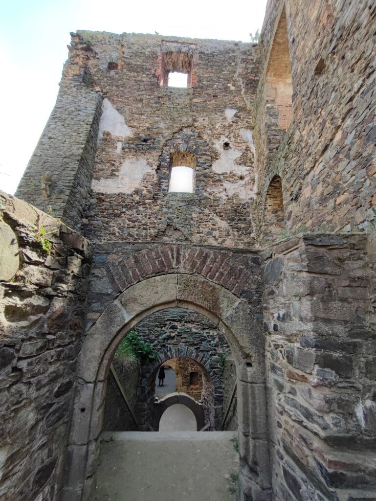 Krakovec Castle: A Late Gothic Royal-Court Residence in Czechia 4 Krakovec Castle