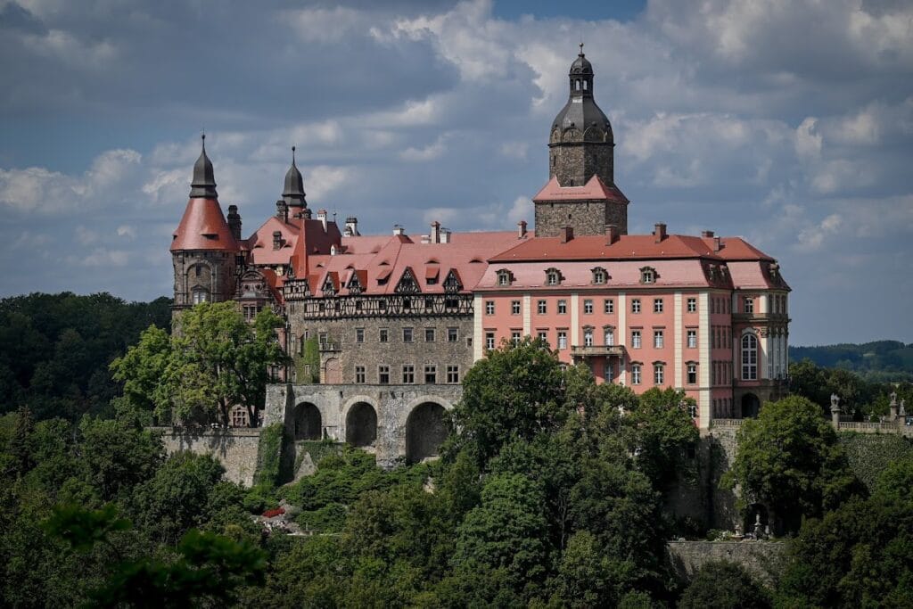 Książ Castle and Park Complex: A Silesian Ducal Fortress and Aristocratic Residence 1 Książ Castle and park complex