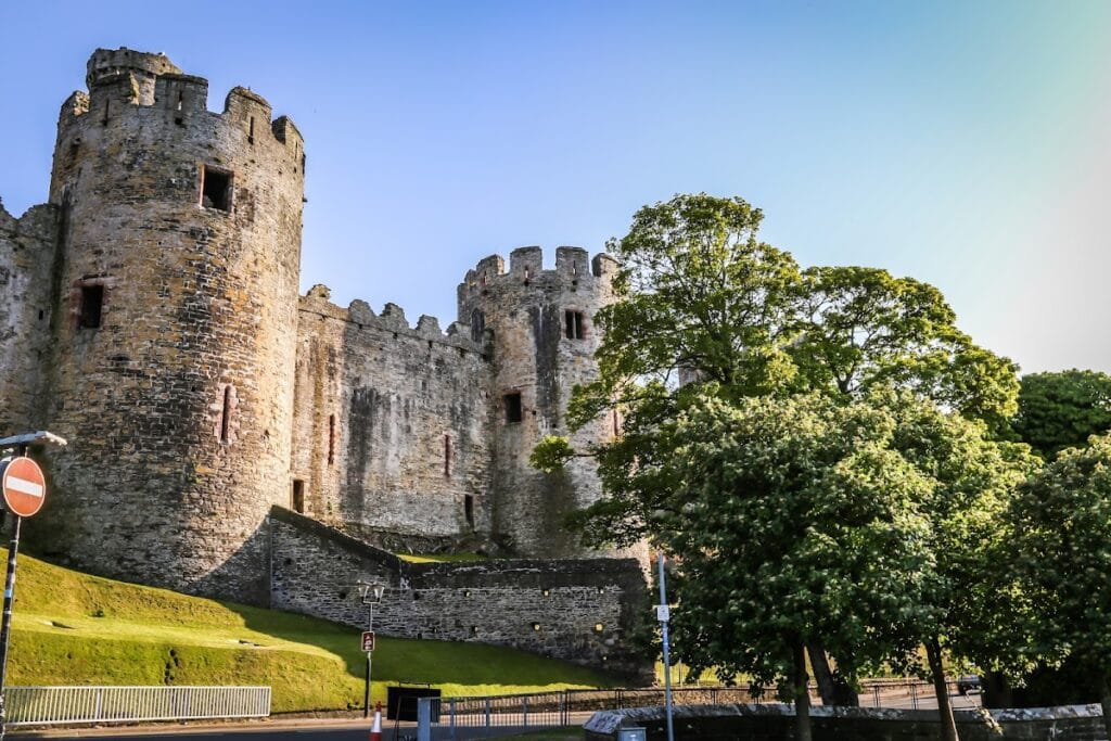 Conwy Castle: A Medieval Fortress and Administrative Center in Wales 8 Conwy Castle