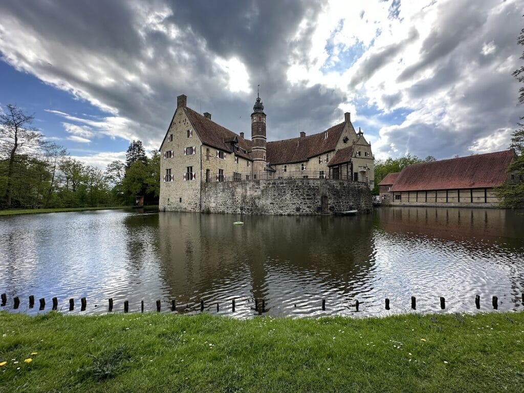 Vischering Castle: A Moated Territorial Stronghold in Germany 2 Vischering Castle