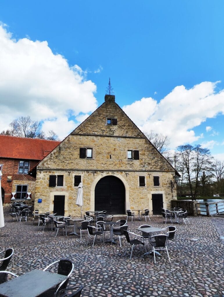 Vischering Castle: A Moated Territorial Stronghold in Germany 4 Vischering Castle