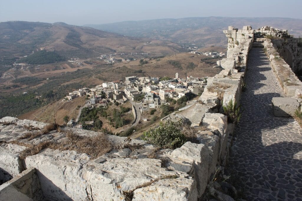 Krak des Chevaliers: A Medieval Hospitaller Fortress in Syria 4 Krak des Chevaliers