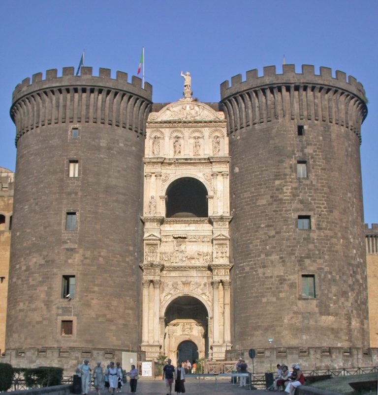 Castel Nuovo: Naples’ Angevin and Aragonese Fortress-Palace