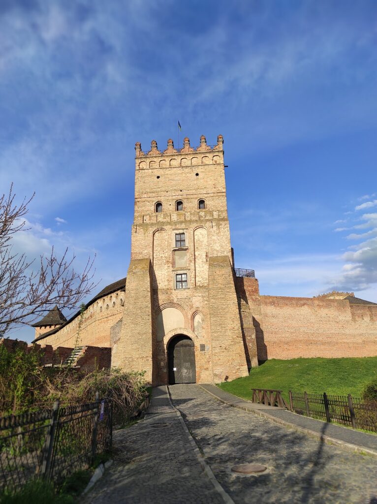Lubart's Castle: Historic Fortress and Cultural Landmark in Lutsk, Ukraine 6 Lubart's Castle