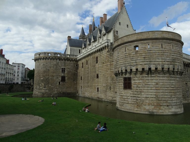 Château des ducs de Bretagne: A Ducal Palace and Fortress in Nantes