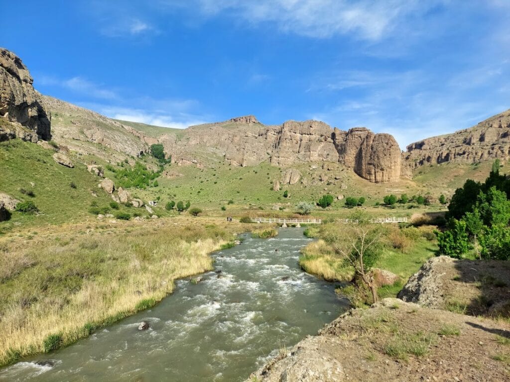 Zahhak Castle: An Ancient Iranian Fortress with a Rich Historical Legacy 8 Zahhak Castle