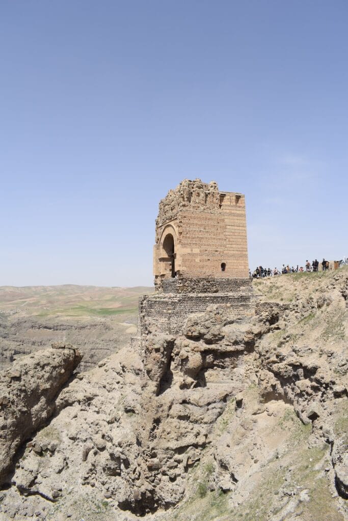 Zahhak Castle: An Ancient Iranian Fortress with a Rich Historical Legacy 10 Zahhak Castle