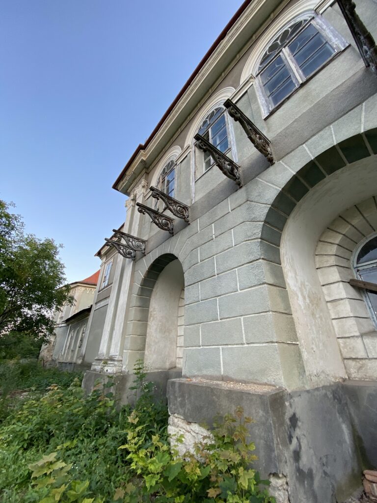 Horodyski Palace: A Historic Estate in Kolyndiany, Ukraine 9 Horodyski palace