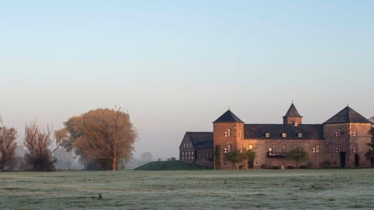 Castle Zelem: A Medieval Moated Estate and Frontier Stronghold in Germany