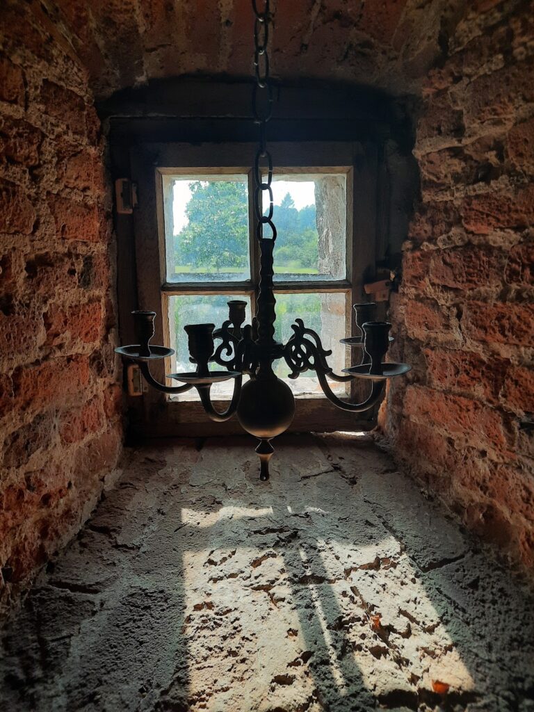 Castle Zelem: A Historic Fortress near Mehr, Germany 9 Castle Zelem