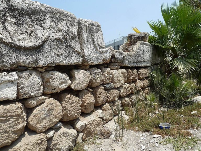Tel Afula: An Archaeological Settlement Mound in Israel