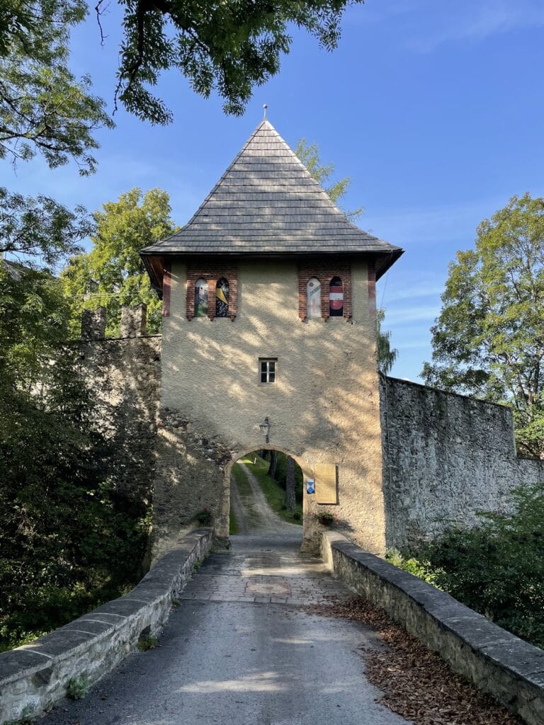 Schloss Rothenfels: A Medieval Rock Castle and Administrative Seat in Austria 2 Schloss Rothenfels