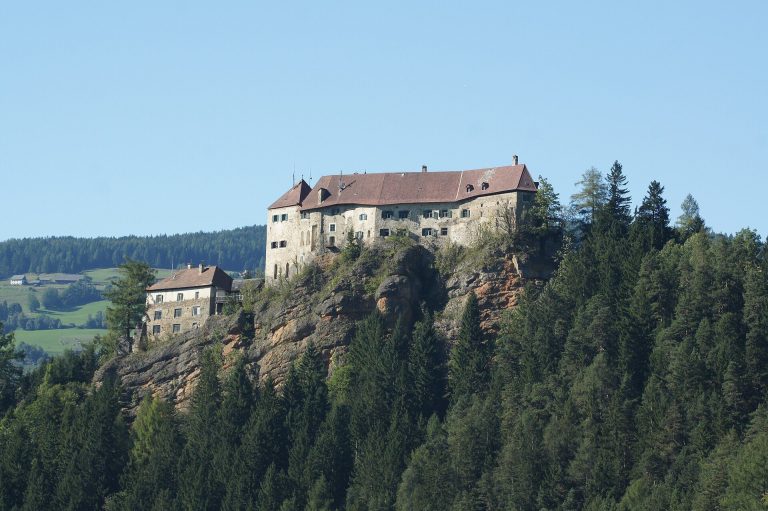 Schloss Rothenfels: A Medieval Rock Castle and Administrative Seat in Austria