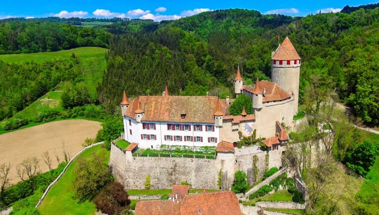 Lucens Castle: A Medieval Fortress and Administrative Center in Switzerland