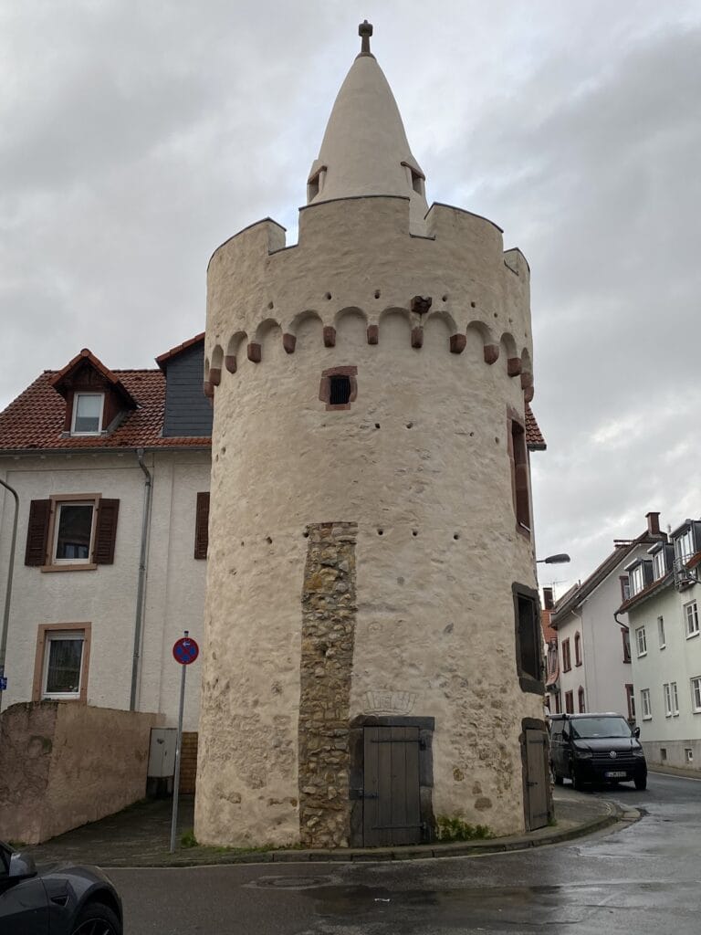 Schelmenburg: A Medieval Water Castle and Baroque Château in Germany 3 Schelmenburg
