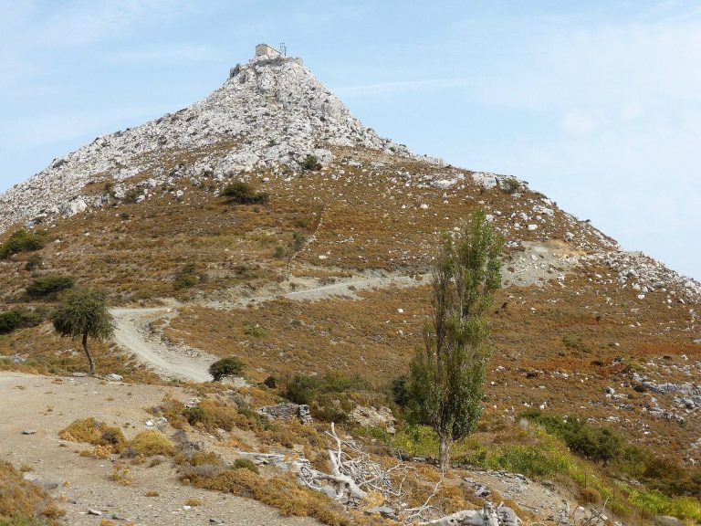 Castle of Koskina: A Byzantine Fortress on Ikaria
