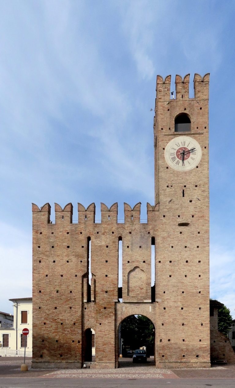Castello di Mariana Mantovana: A Renaissance Border Fortification