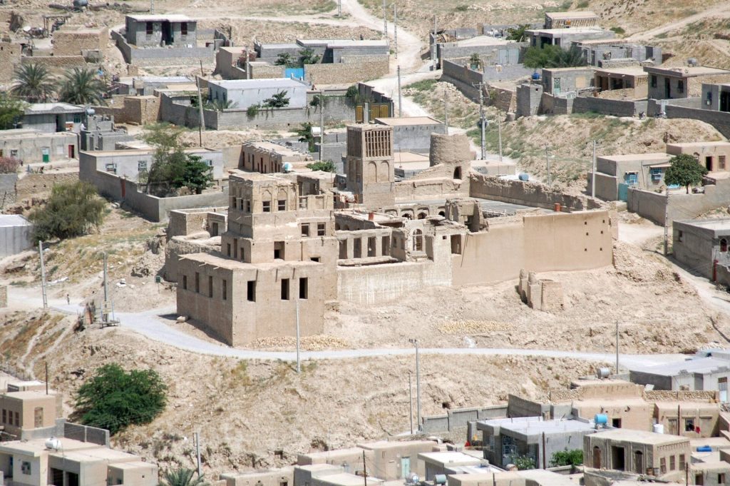 Nassouri's Castle: An Early Qajar Fortress in Iran 2 Nassouri's Castle