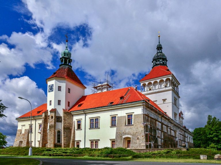 Smečno Castle: A Renaissance Château Shaped by Bohemian Noble Families