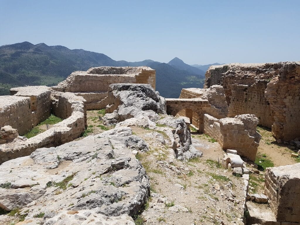 Feke Castle: A Byzantine and Armenian Stronghold in Türkiye 5 Feke Castle