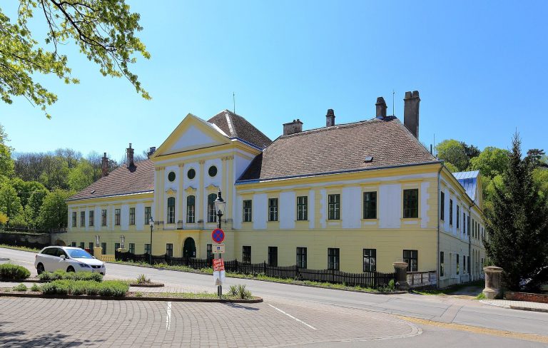 Schloss Ebenthal: A Baroque Château in Austria