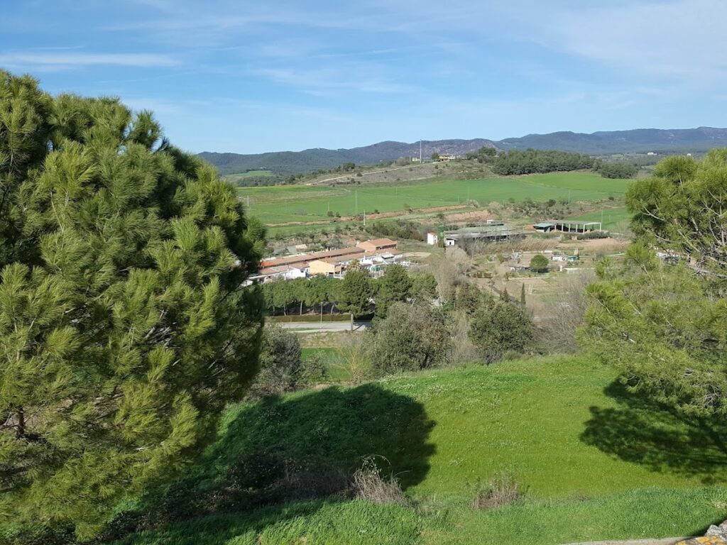 Castell d'Artés: A Historic Fortress in Catalonia, Spain 10 Castell d'Artés