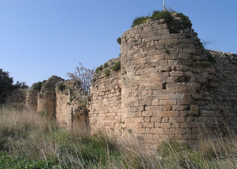Cafarlet: A Medieval Coastal Fortress in Israel
