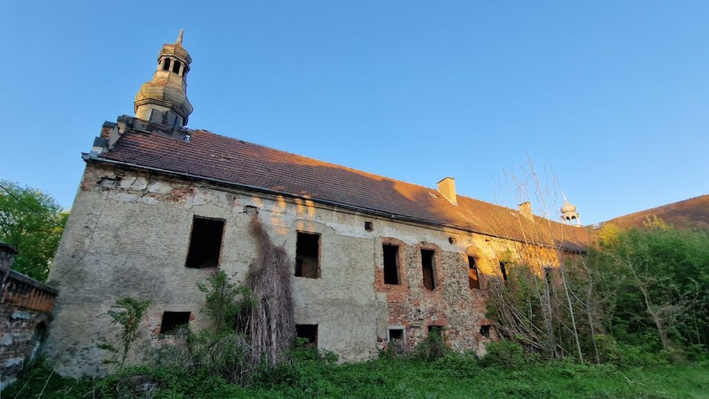 Castle in Łąka Prudnicka